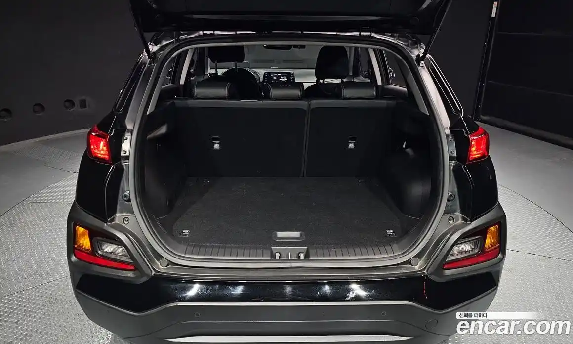 Hyundai Kona 2019 1.6 Автомат в Москве № 582736, фото 20