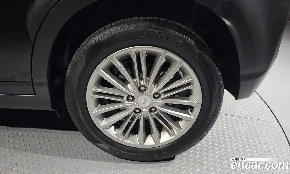 Hyundai Kona 2019 1.6 Автомат в Москве № 582736, фото 5