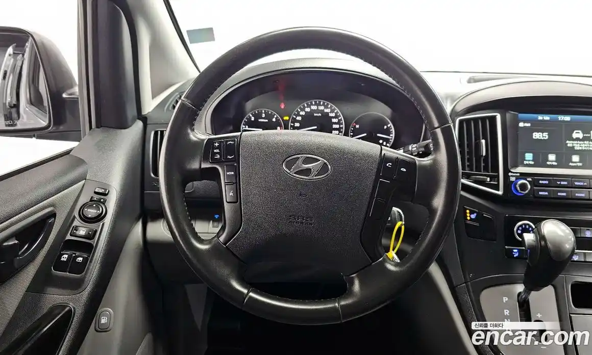 Hyundai Starex 2021 2.5 Автомат в Москве № 582842, фото 13