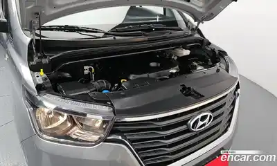 Hyundai Starex 2021 2.5 Автомат в Москве № 582842, миниатюра 6