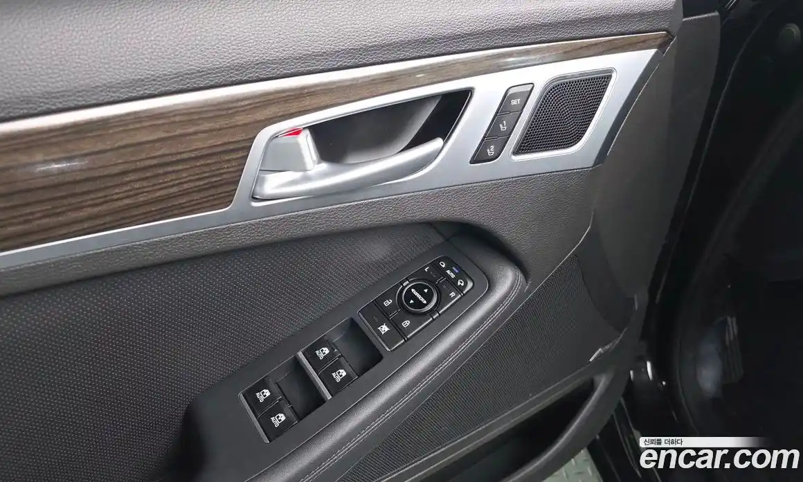 Hyundai Genesis 2015 3.8 Автомат в Москве № 583094, фото 17