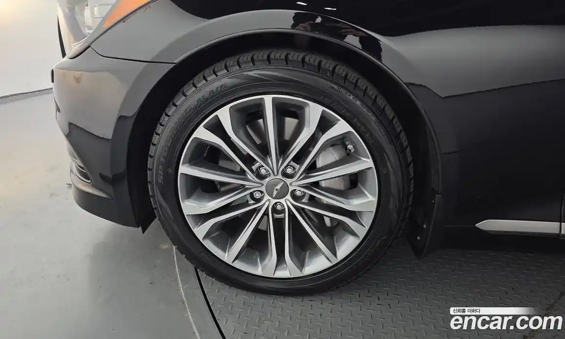 Hyundai Genesis 2015 3.8 Автомат в Москве № 583094, фото 5