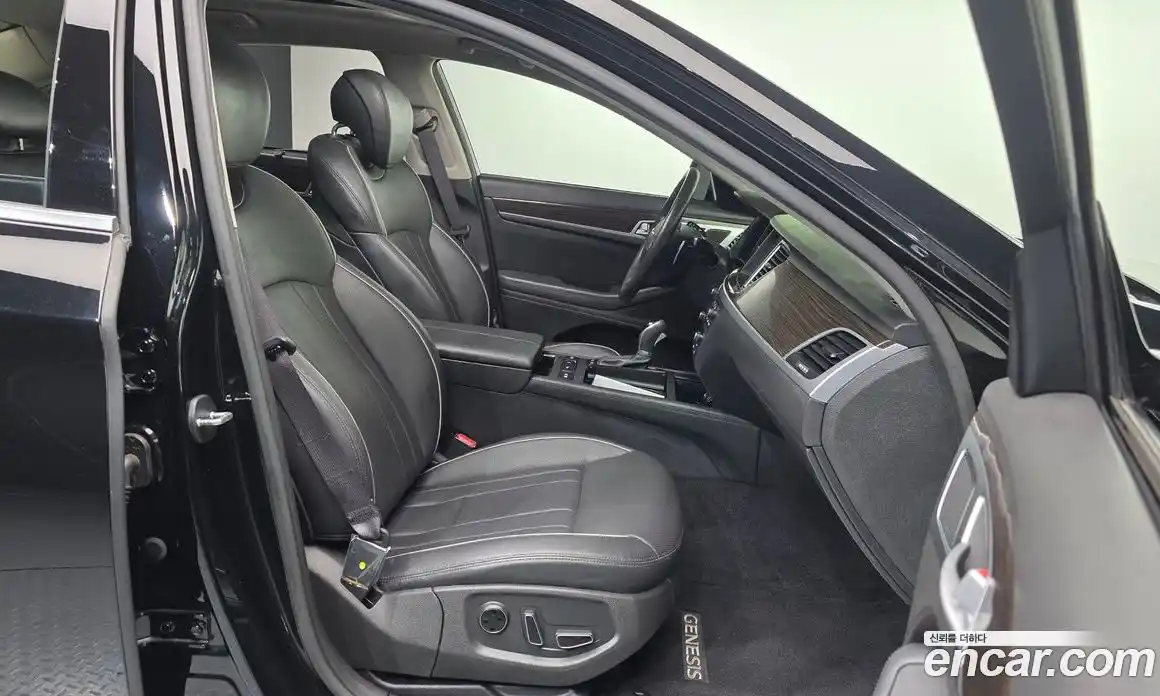 Hyundai Genesis 2015 3.8 Автомат в Москве № 583094, фото 10