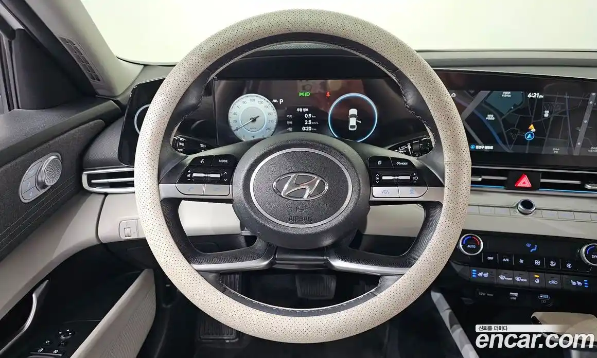 Hyundai Avante 2023 1.6 Автомат в Москве № 583345, фото 12