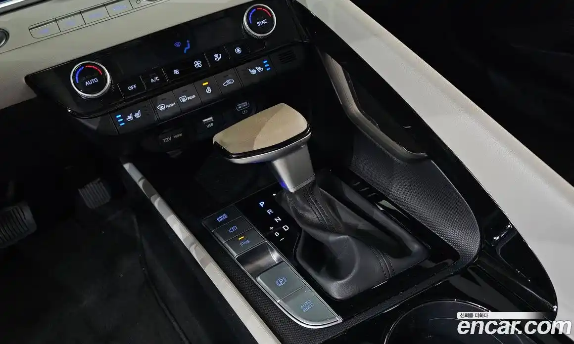 Hyundai Avante 2023 1.6 Автомат в Москве № 583345, фото 8