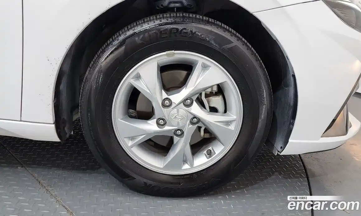 Hyundai Avante 2022 1.6 Автомат в Москве № 583700, фото 5