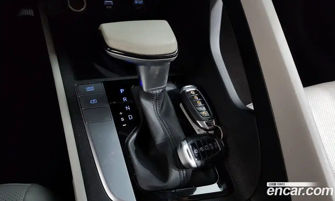 Hyundai Avante 2022 1.6 Автомат в Москве № 583700, фото 9