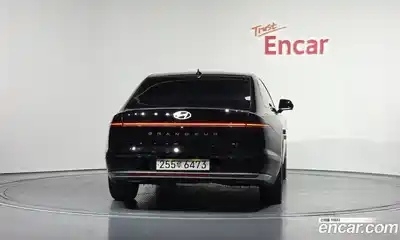 Hyundai Grandeur 2023 2.5 Автомат в Москве № 583707, миниатюра 4