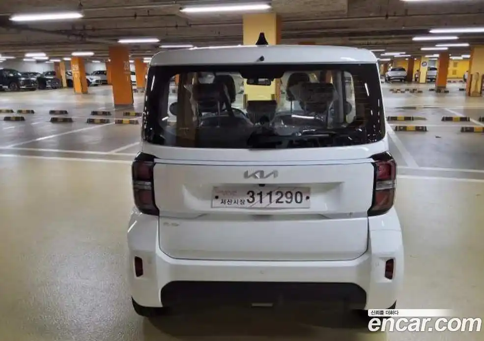 Kia Ray 2026 1.0 Автомат в Москве № 583860, фото 3