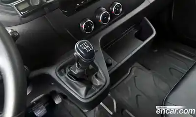 Renault Master 2021 2.3 Механическая в Москве № 584617, миниатюра 9