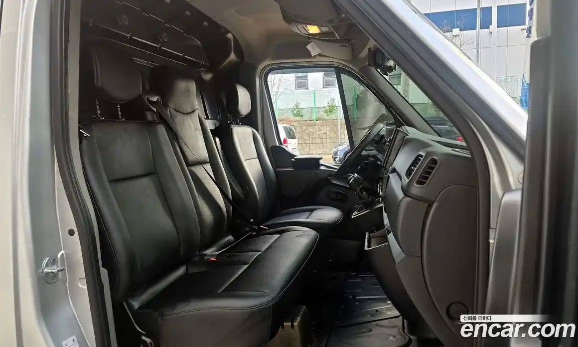 Renault Master 2021 2.3 Механическая в Москве № 584617, фото 10