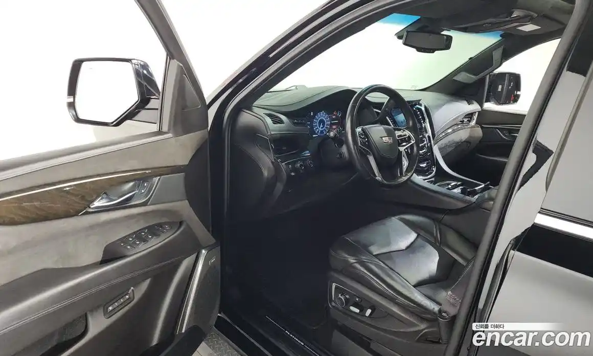 Cadillac Escalade 2016 6.2 Автомат в Москве № 585670, фото 10