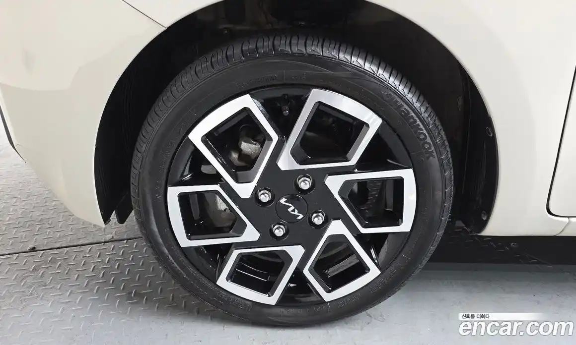 Kia Ray 2023 1.0 Автомат в Москве № 586211, фото 4