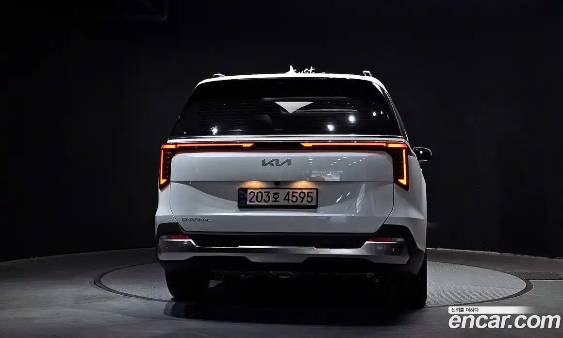 Kia Canival 2025 2.2 Автомат в Москве № 586527, фото 4