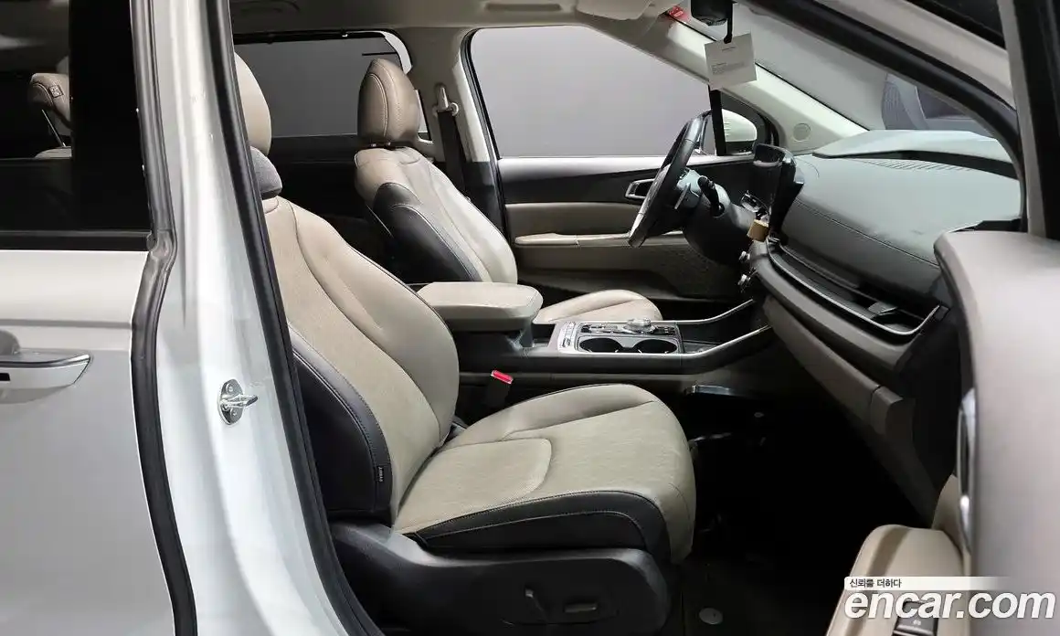 Kia Canival 2025 2.2 Автомат в Москве № 586527, фото 10