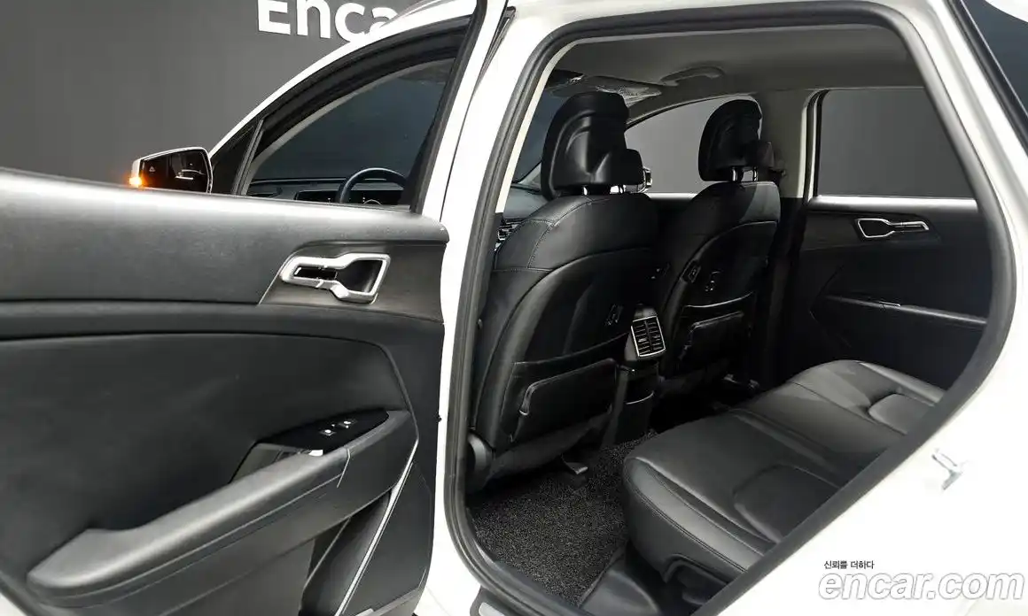 Kia Sportage 2024 1.6 Автомат в Москве № 586597, фото 19