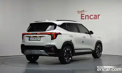 Kia Seltos 2024 1.6 Автомат в Москве № 586909, миниатюра 2