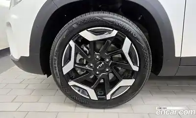 Kia Seltos 2024 1.6 Автомат в Москве № 586909, миниатюра 5