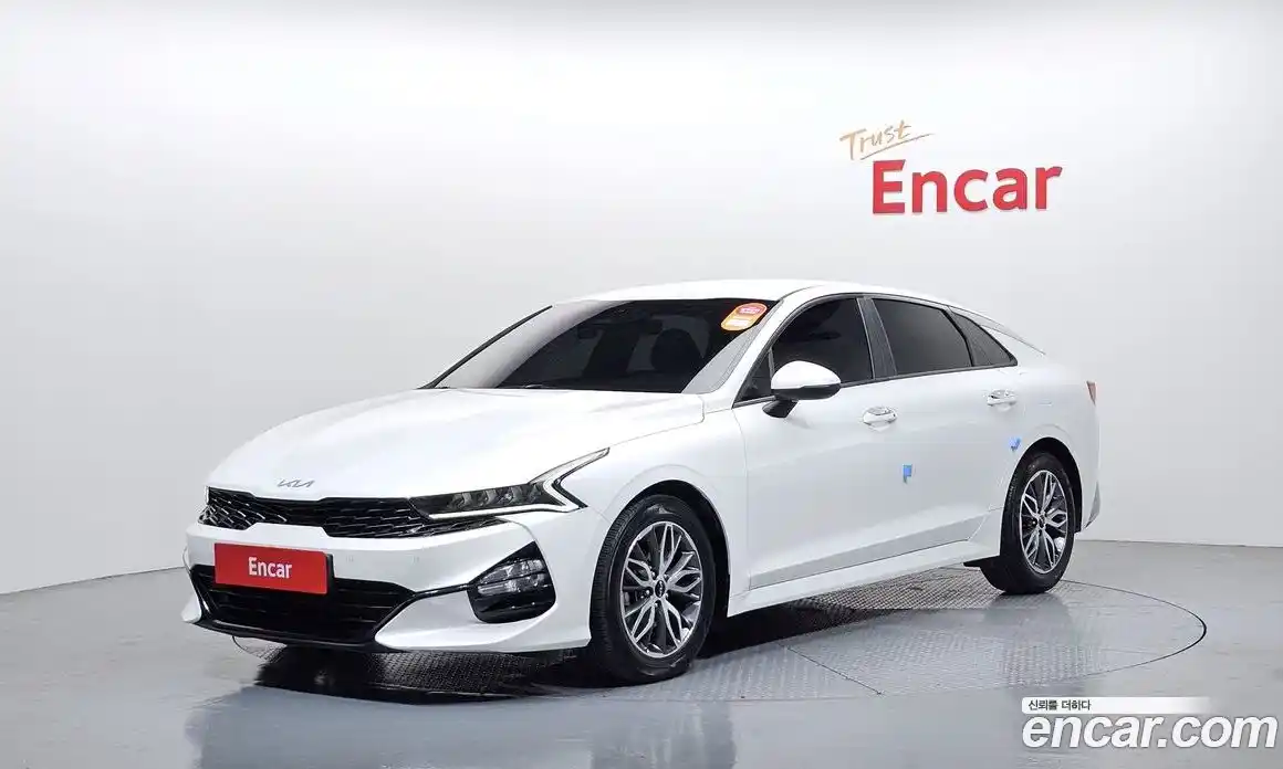 Kia K5 2022 2.0 Автомат в Москве № 587368, фото 1