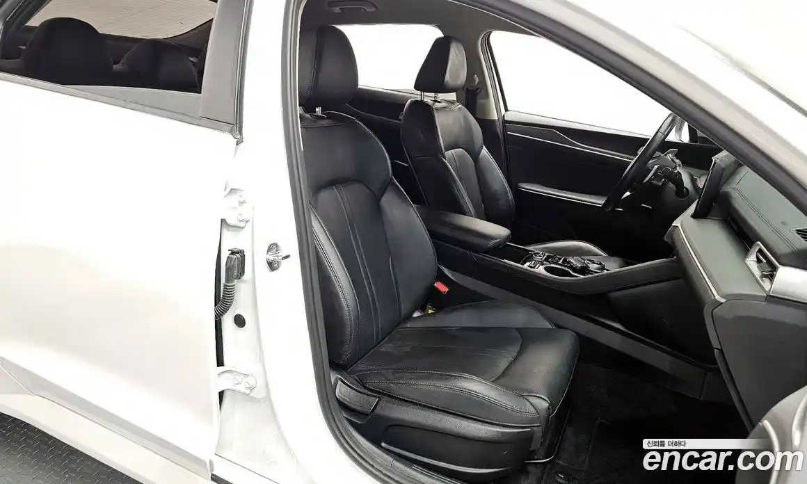 Kia K5 2022 2.0 Автомат в Москве № 587368, фото 12