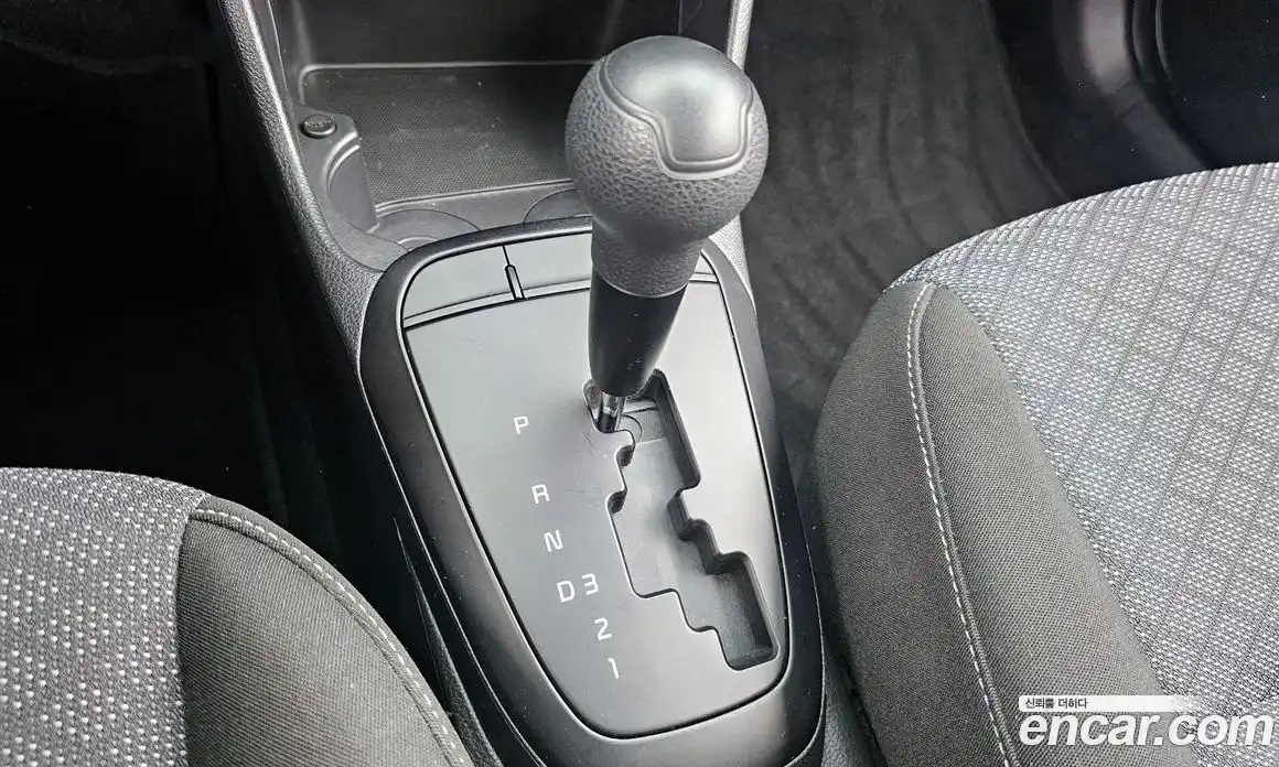 Kia Morning 2024 1.0 Автомат в Москве № 587396, фото 9