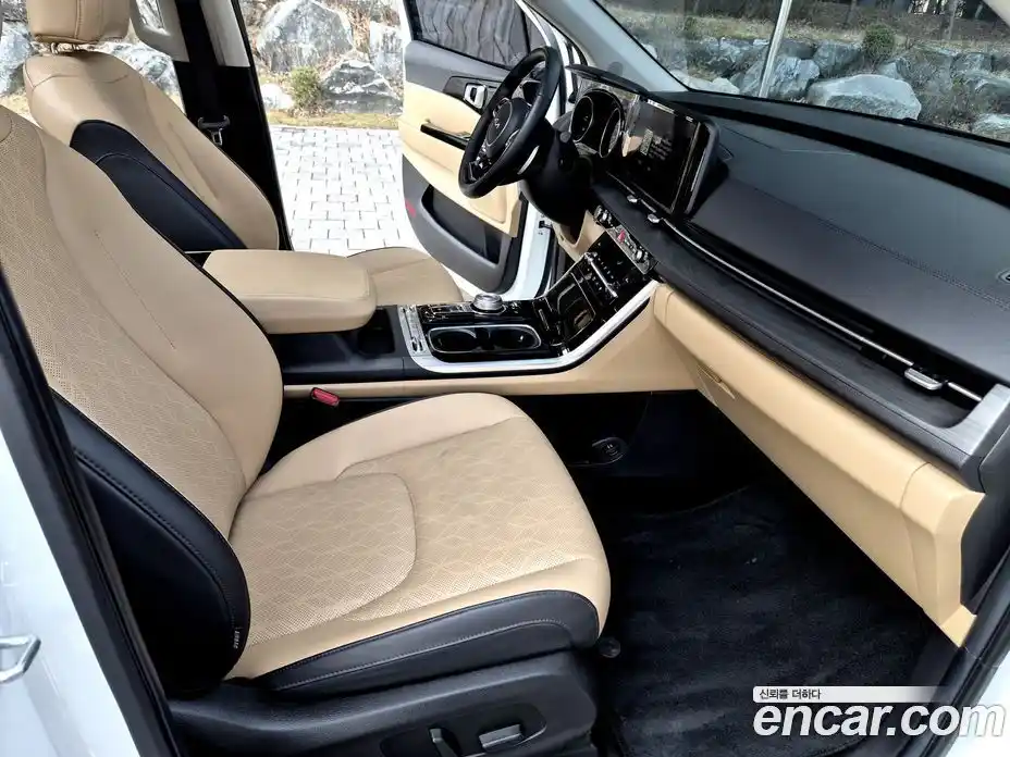 Kia Canival 2023 2.2 Автомат в Москве № 587412, фото 13