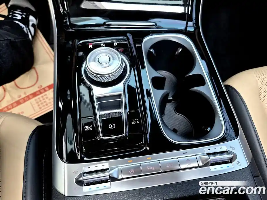 Kia Canival 2023 2.2 Автомат в Москве № 587412, фото 18