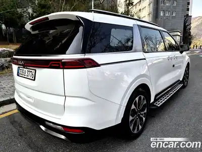 Kia Canival 2023 2.2 Автомат в Москве № 587412, миниатюра 4