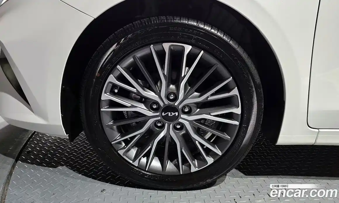 Kia K3 2024 1.6 Автомат в Москве № 587431, фото 5