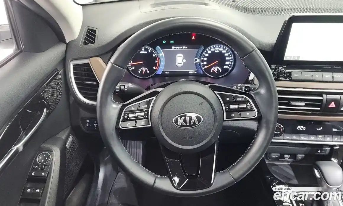 Kia Seltos 2020 1.6 Автомат в Москве № 587486, фото 13