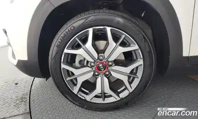 Kia Seltos 2020 1.6 Автомат в Москве № 587486, миниатюра 5