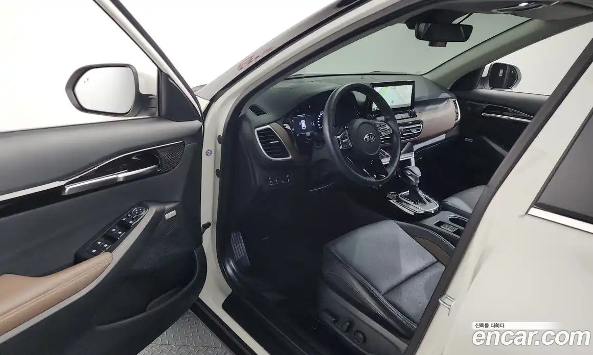 Kia Seltos 2020 1.6 Автомат в Москве № 587486, фото 10