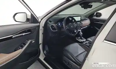 Kia Seltos 2020 1.6 Автомат в Москве № 587486, миниатюра 10