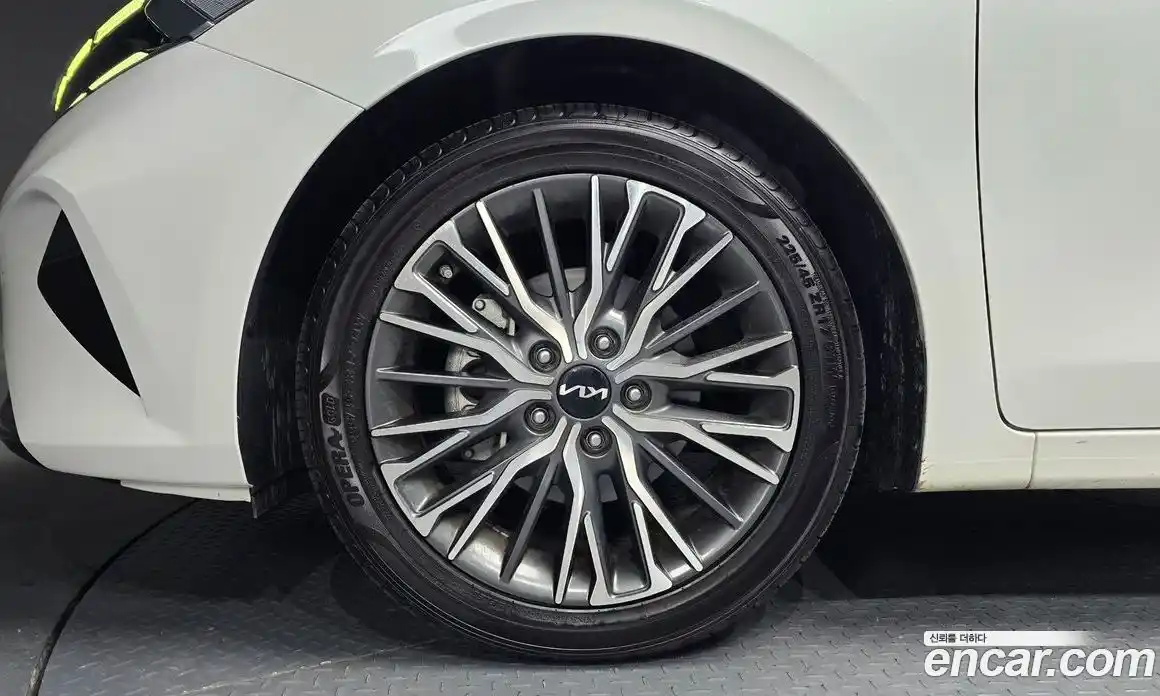 Kia K3 2023 1.6 Автомат в Москве № 587502, фото 5