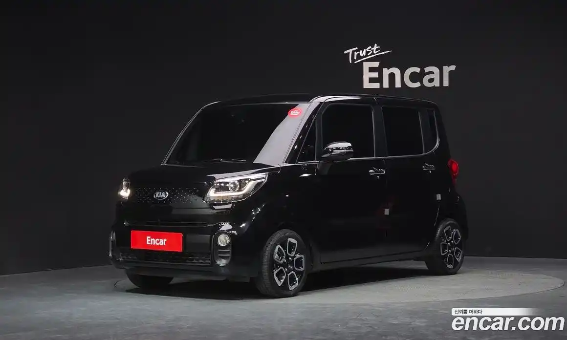 Kia Ray 2021 1.0 Автомат в Москве № 587667, фото 1