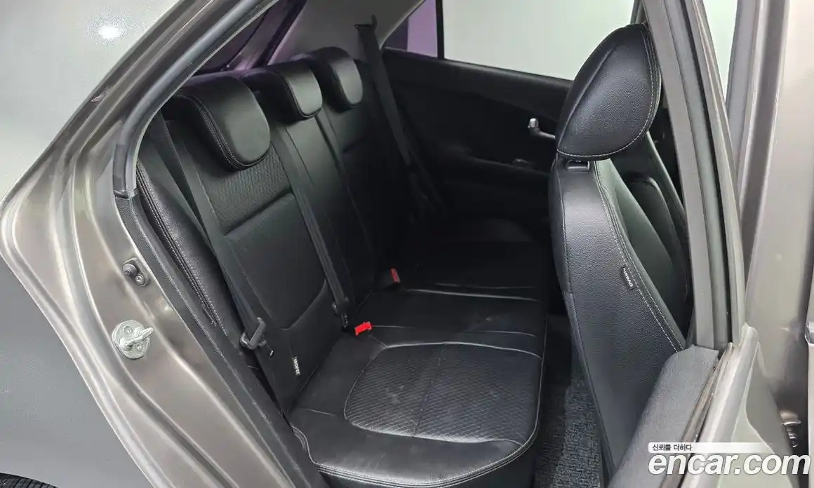 Kia Morning 2014 1.0 Автомат в Москве № 587817, фото 12