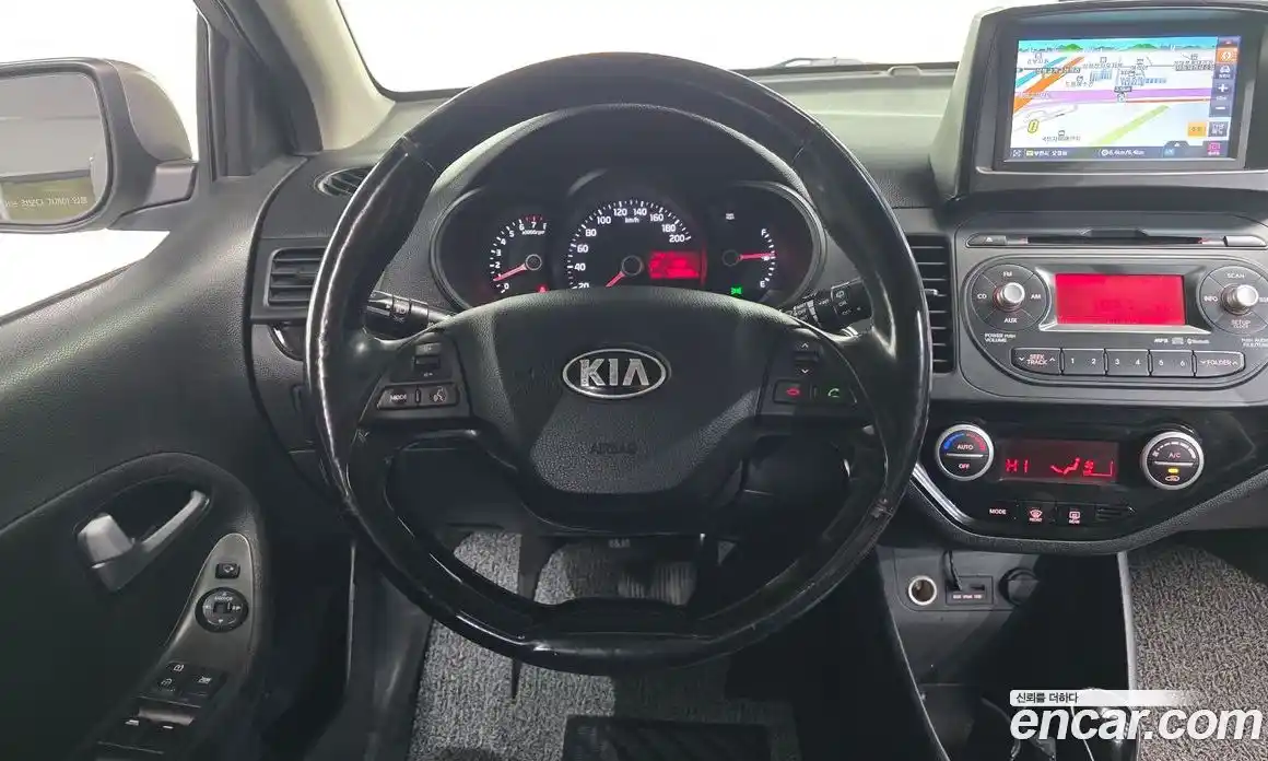 Kia Morning 2014 1.0 Автомат в Москве № 587817, фото 13