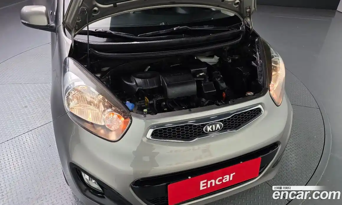 Kia Morning 2014 1.0 Автомат в Москве № 587817, фото 6