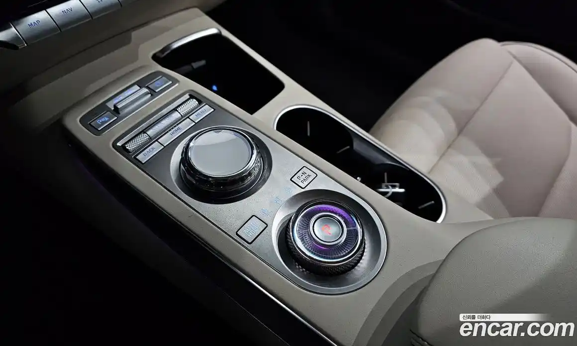 Genesis GV70 2021 2.5 Автомат в Москве № 588351, фото 9