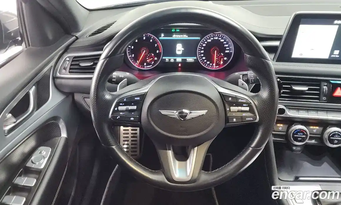 Genesis G70 2018 2.0 Автомат в Москве № 588441, фото 13