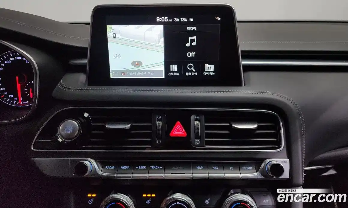 Genesis G70 2018 2.0 Автомат в Москве № 588441, фото 15