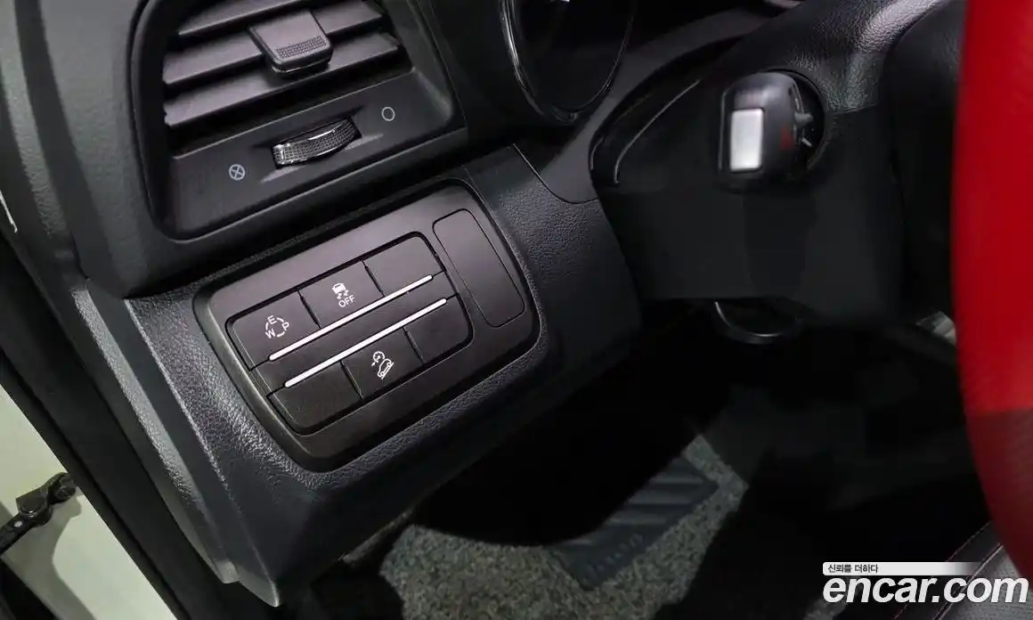 SsangYong TIBOLI 2019 1.6 Автомат в Москве № 588915, фото 14