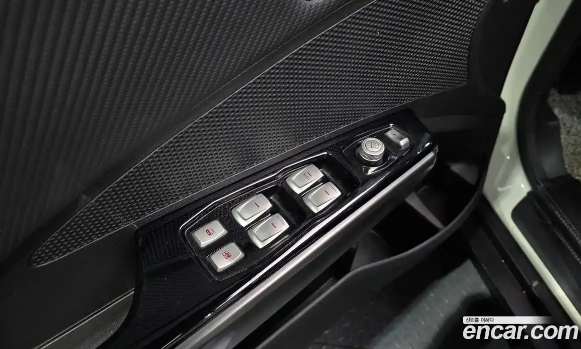 SsangYong TIBOLI 2019 1.6 Автомат в Москве № 588915, фото 17