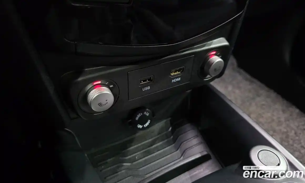 SsangYong TIBOLI 2019 1.6 Автомат в Москве № 588915, фото 18