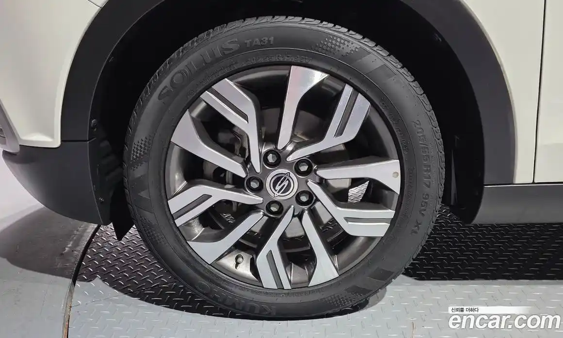 SsangYong TIBOLI 2019 1.6 Автомат в Москве № 588915, фото 5