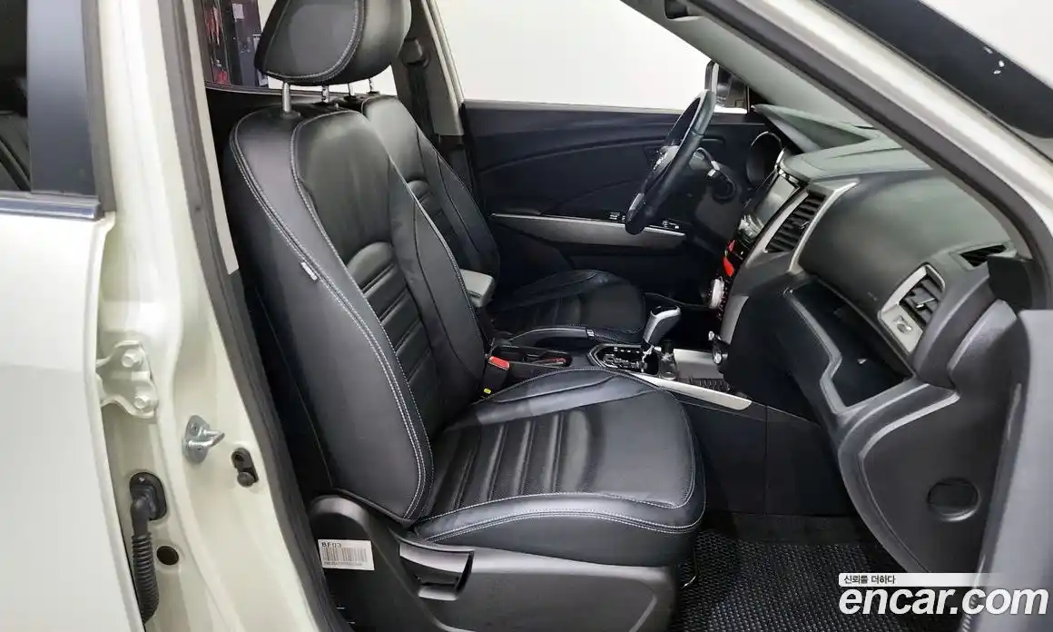 SsangYong TIBOLI 2016 1.6 Автомат в Москве № 588994, фото 12