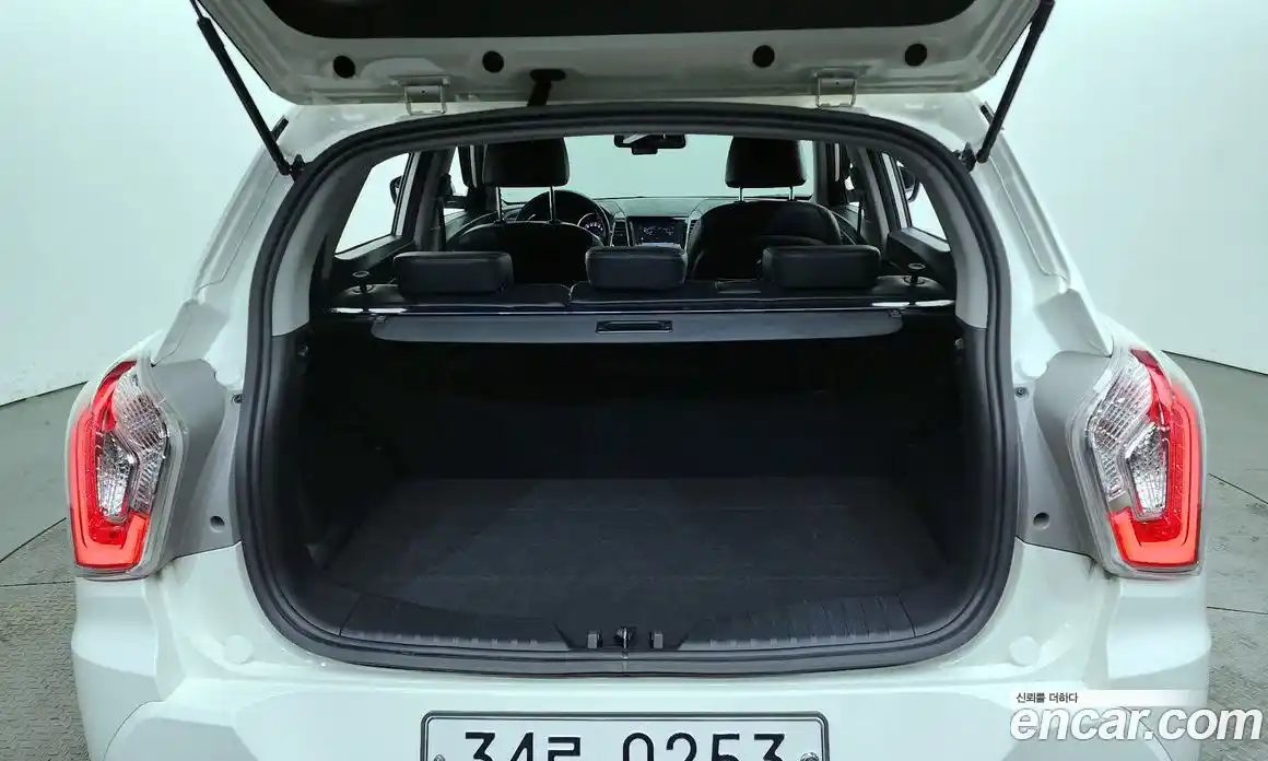 SsangYong TIBOLI 2016 1.6 Автомат в Москве № 588994, фото 20