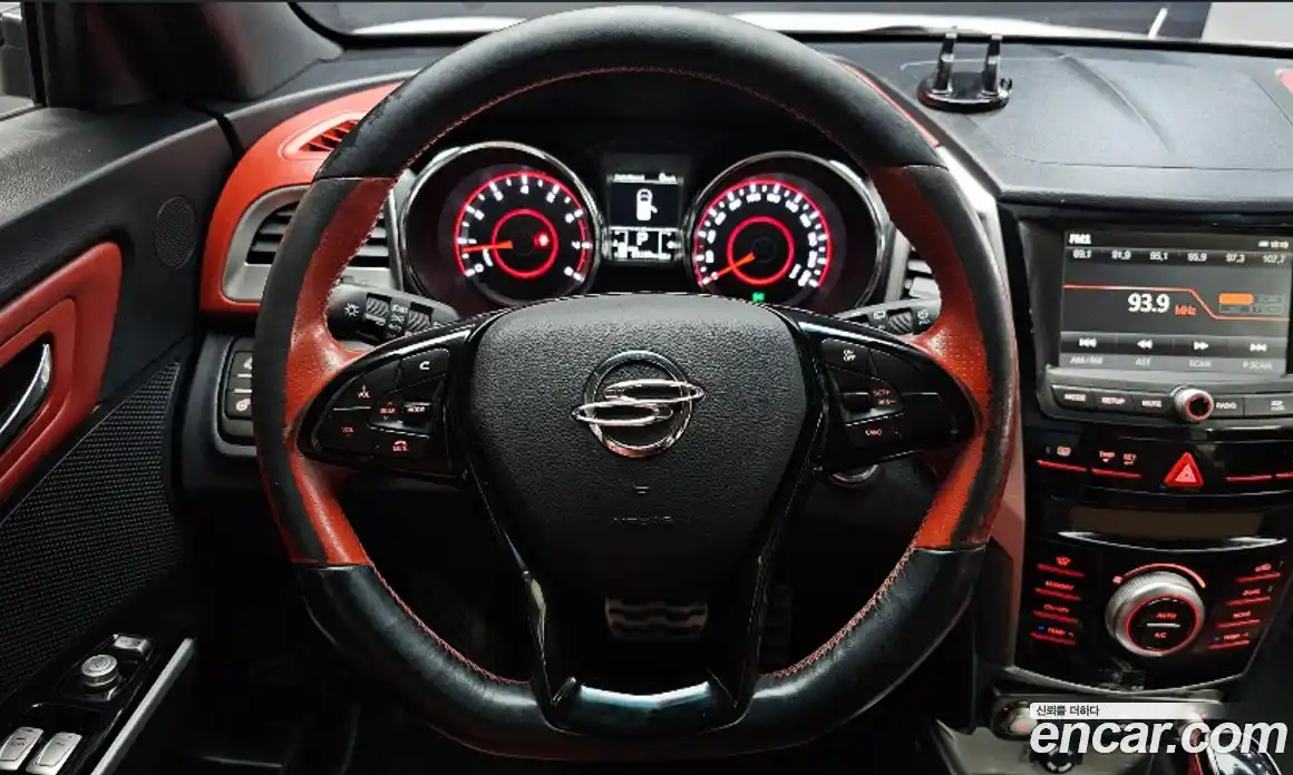 SsangYong TIBOLI 2016 1.6 Автомат в Москве № 589331, фото 13