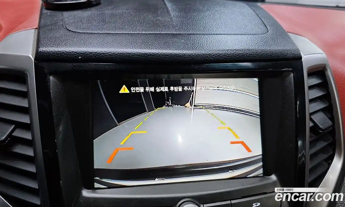 SsangYong TIBOLI 2016 1.6 Автомат в Москве № 589331, фото 15