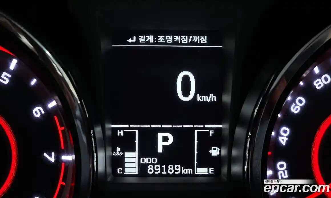 SsangYong TIBOLI 2016 1.6 Автомат в Москве № 589331, фото 8